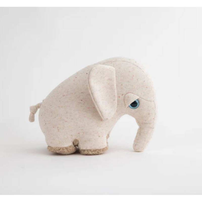 Adopta un Bigstuffed Elephant Albino Mini